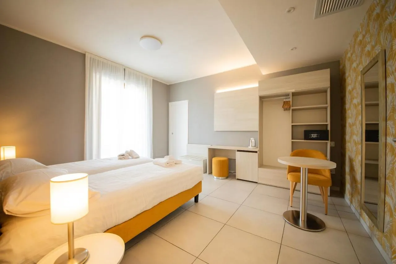 Lei Rooms Maranello Italy